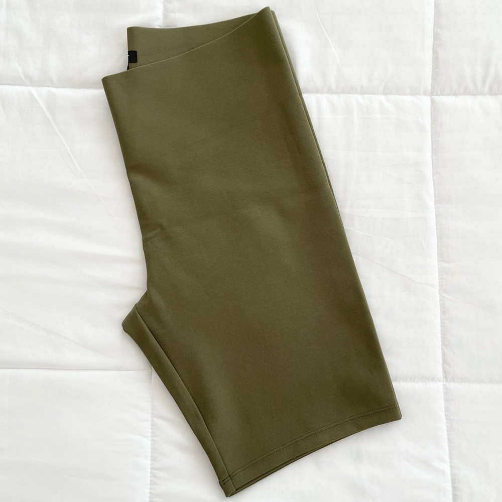 LOFT Sculpt Bike Shorts - Picture 4 of 7